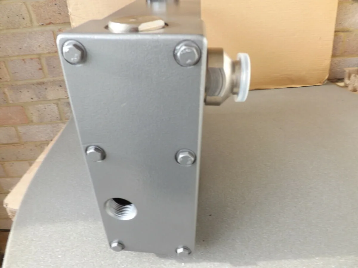 MF100 OUTLET MIST FILTER